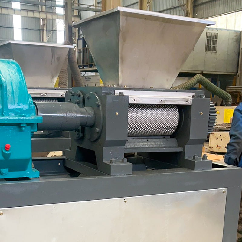 Двухвалковый экструзионный гранулятор